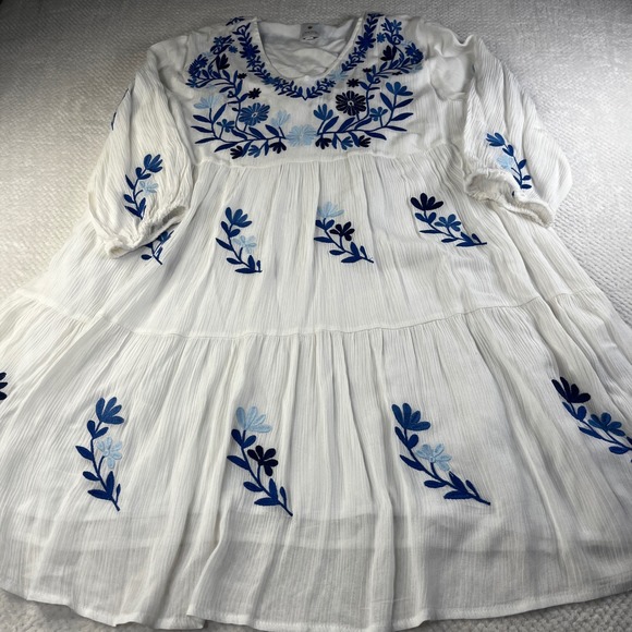 J. Marie White Blue Floral Embroidered Tiered Mini Dress Womens Medium  Pockets - Picture 2 of 11